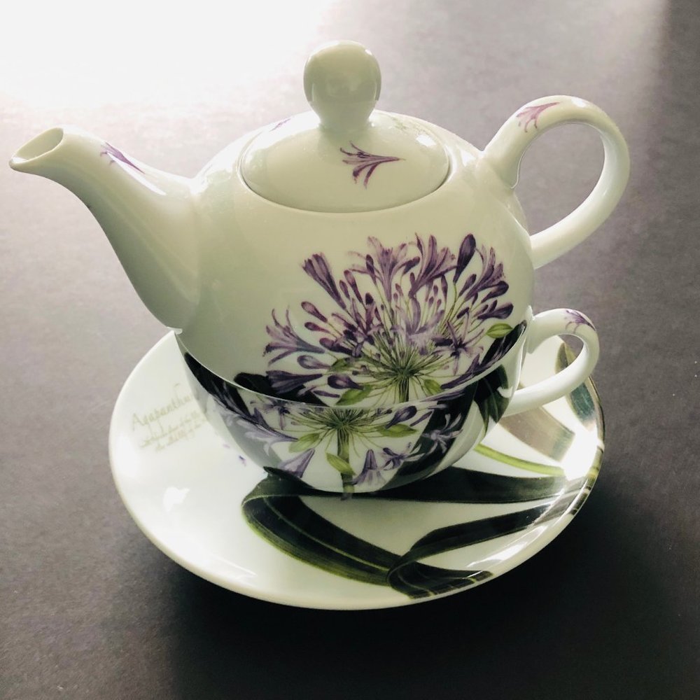 LIVING QUARTERS Agapanthus English Tea For One Set
